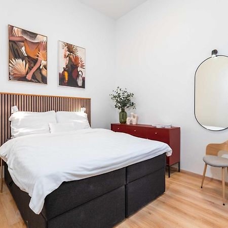 Modern Apartment French Balkony 부다페스트 외부 사진