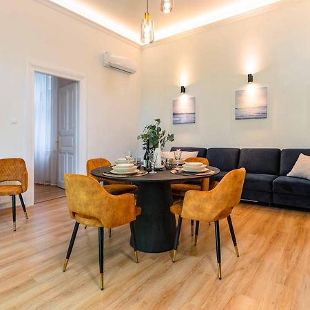 Modern Apartment French Balkony 부다페스트 외부 사진