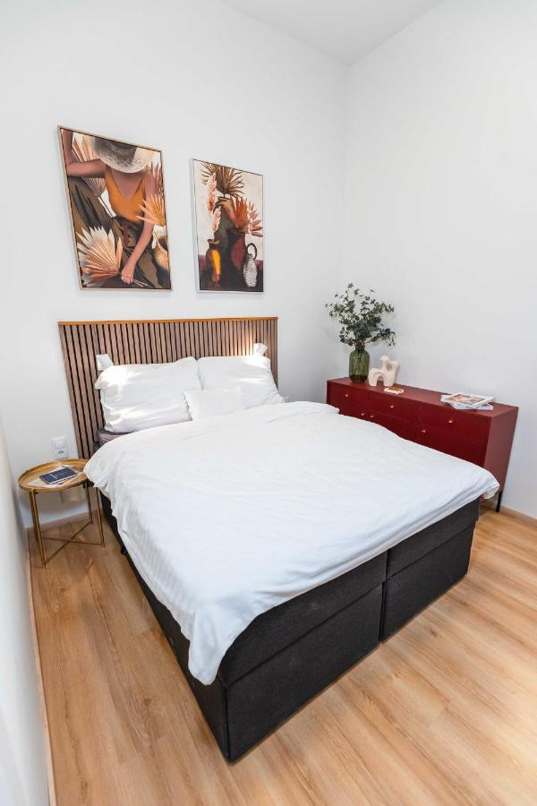 Modern Apartment French Balkony 부다페스트 외부 사진